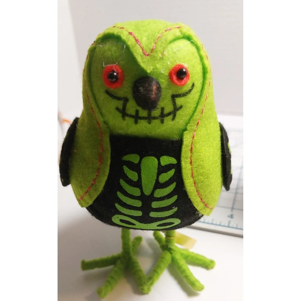 Target Lot 4 Hyde & Eek 2022/2024 Oakley X-Ray Spellma Gourdon Halloween Birds